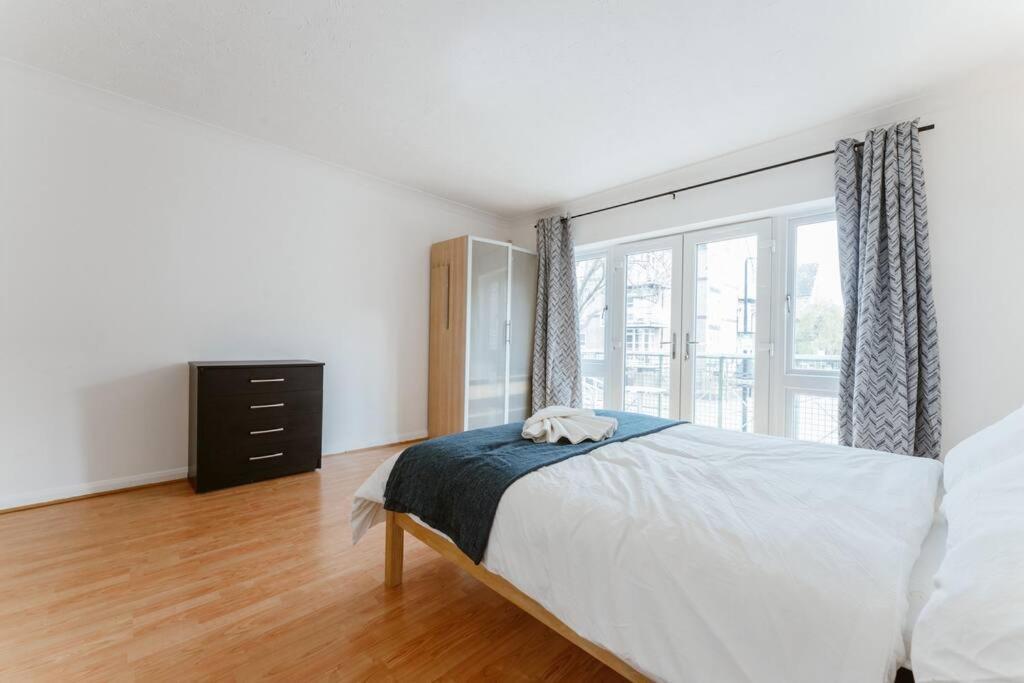 Up To 4 People, Room In A Share House Next To London Bridge Экстерьер фото